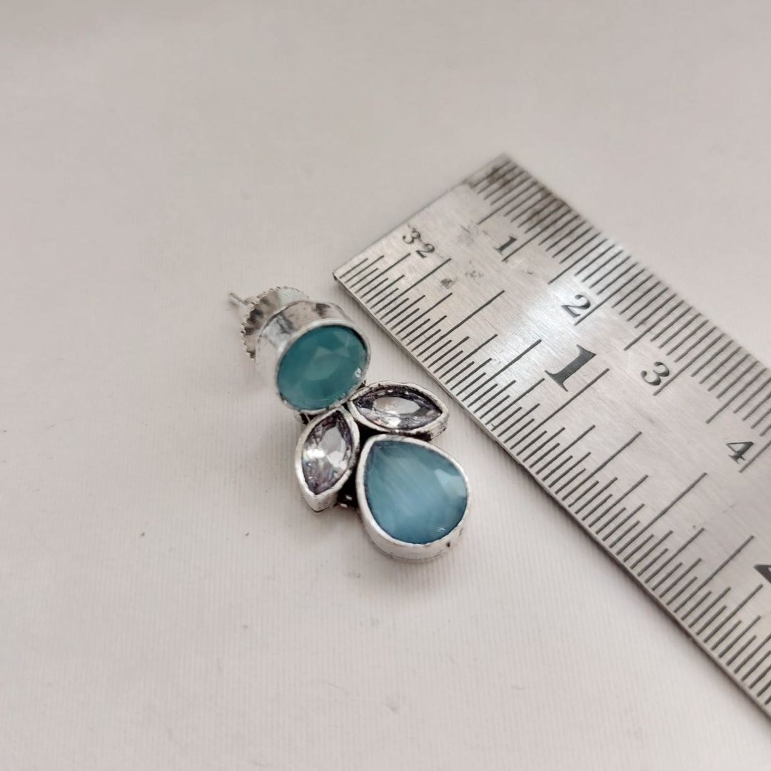 Crystal Spark: Aqua Blue and Clear WhiteStone Earring