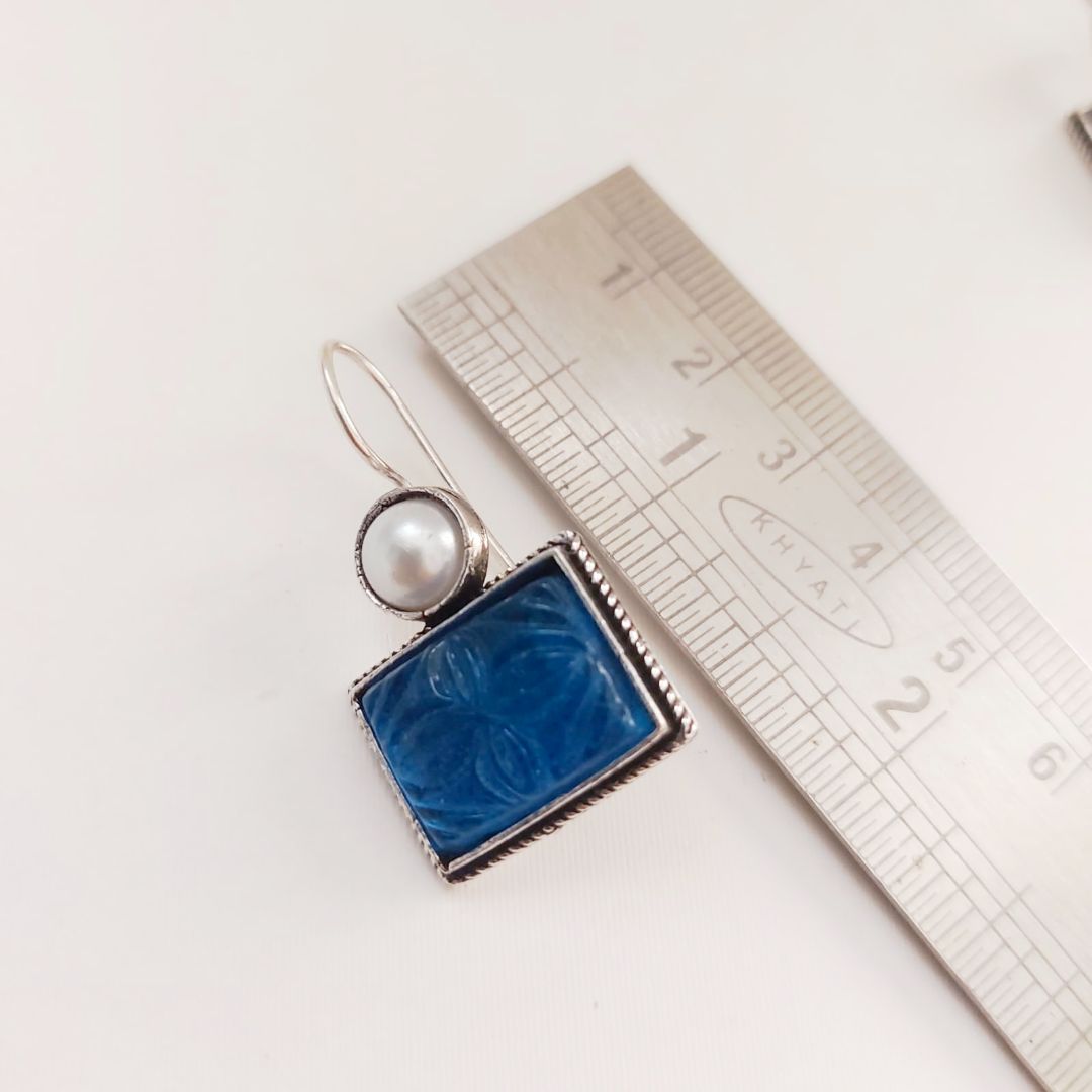 Stylish Dark Blue Carved Stone and Pearl Hoop earring