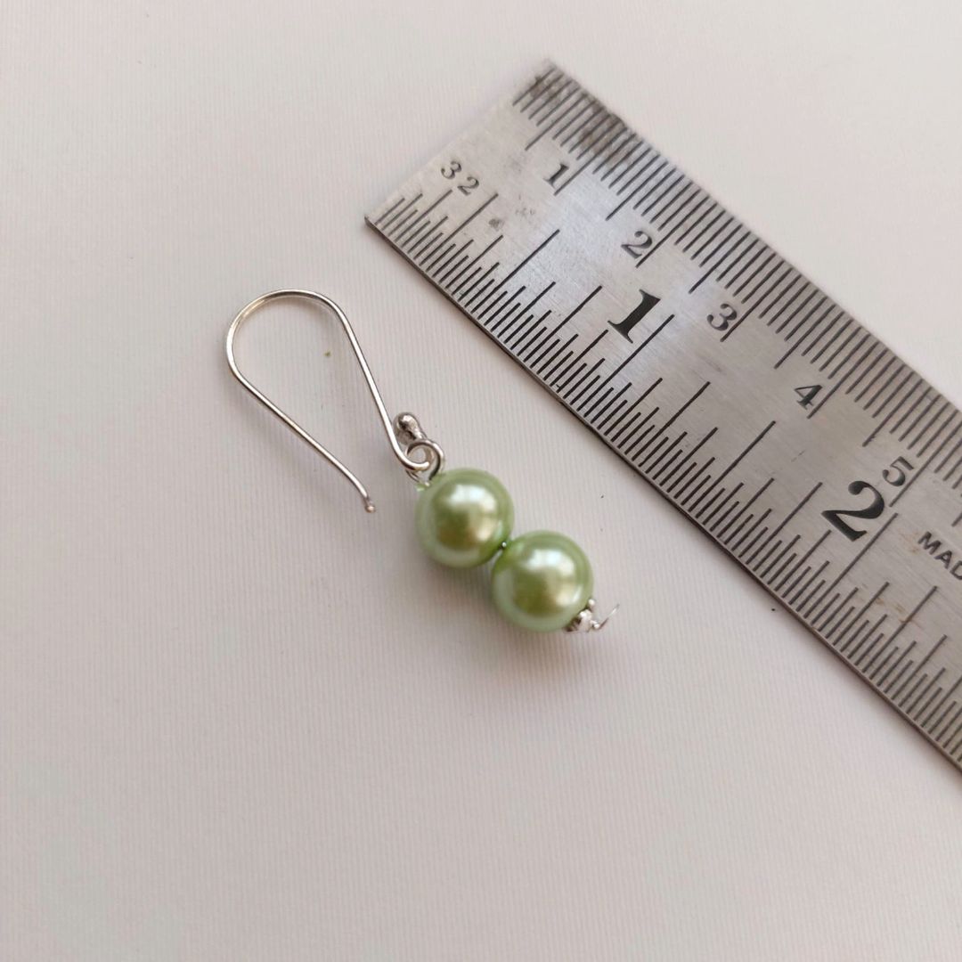 Glam Green Pearl Necklace and Earring Set