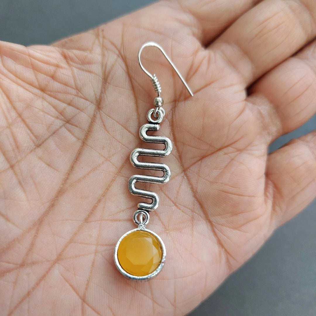 Sunny Radiance: Yellow Stone Zigzag Dangler