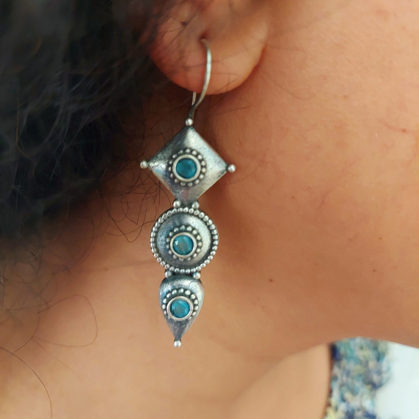 Stone Studded Rhombus Silver Look Alike Hoop Earrings - Light Blue