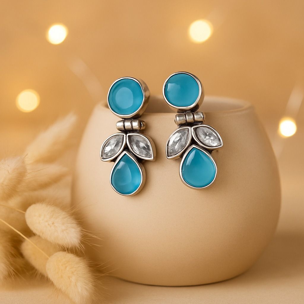 Crystal Spark: Aqua Blue and Clear WhiteStone Earring