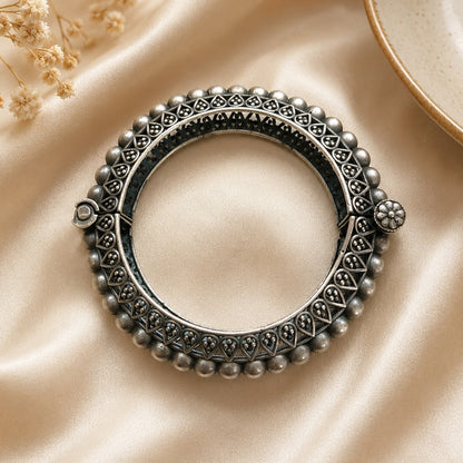 Chandrika: Silver Toned Festive Bangle