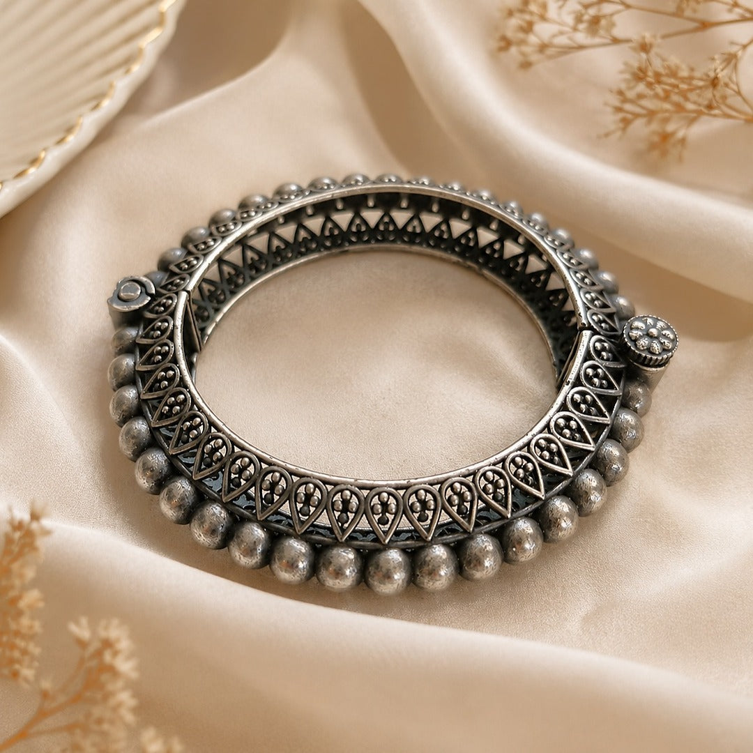 Chandrika: Silver Toned Festive Bangle