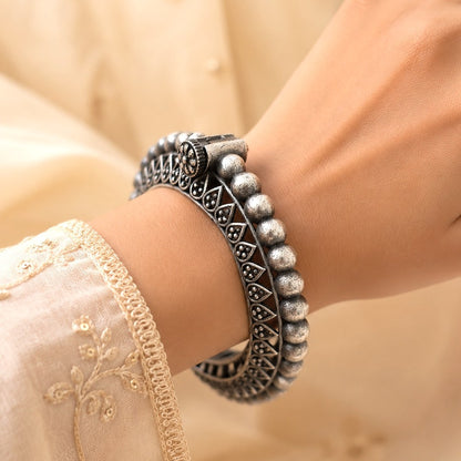 Chandrika: Silver Toned Festive Bangle
