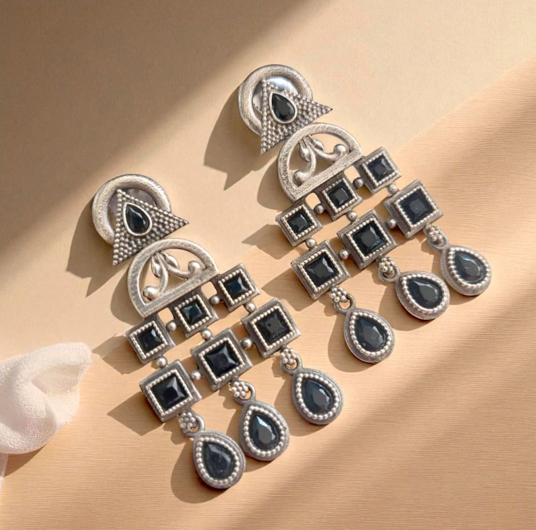 Fusion Geometry: Black Stone Danglers