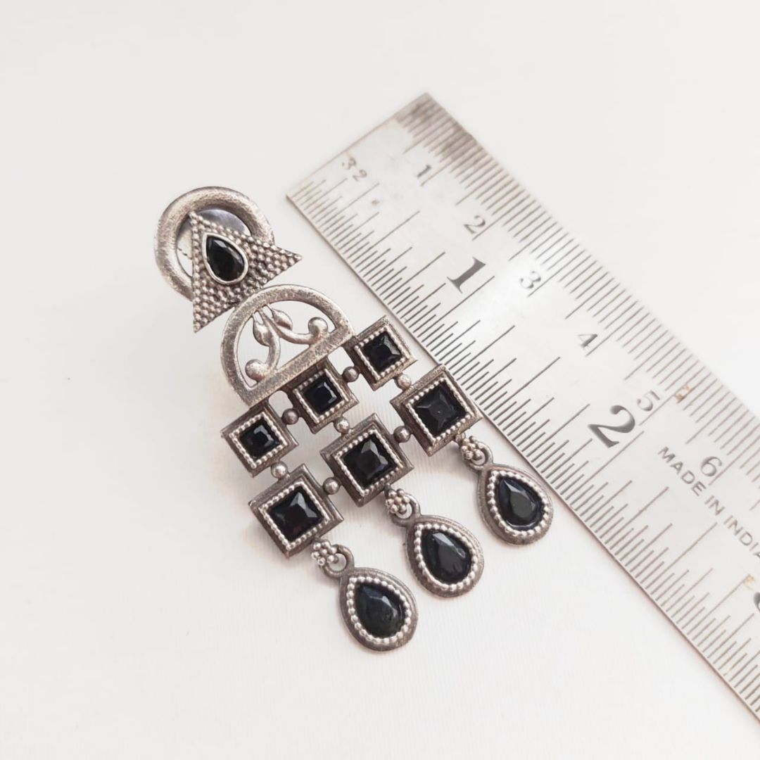 Fusion Geometry: Black Stone Danglers