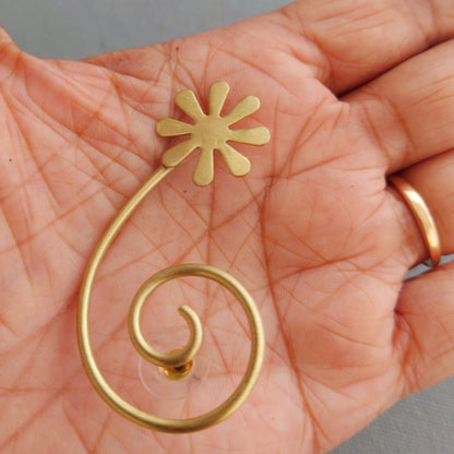 Golden Swirl: Handcrafted Gold Toned Spiral Brass Earring