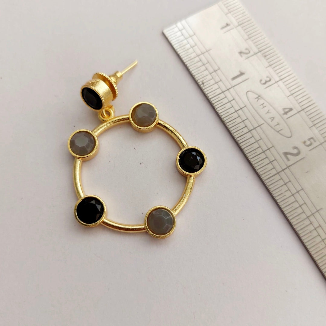 Graceful Loop : Black and Grey Stone Brass Earring