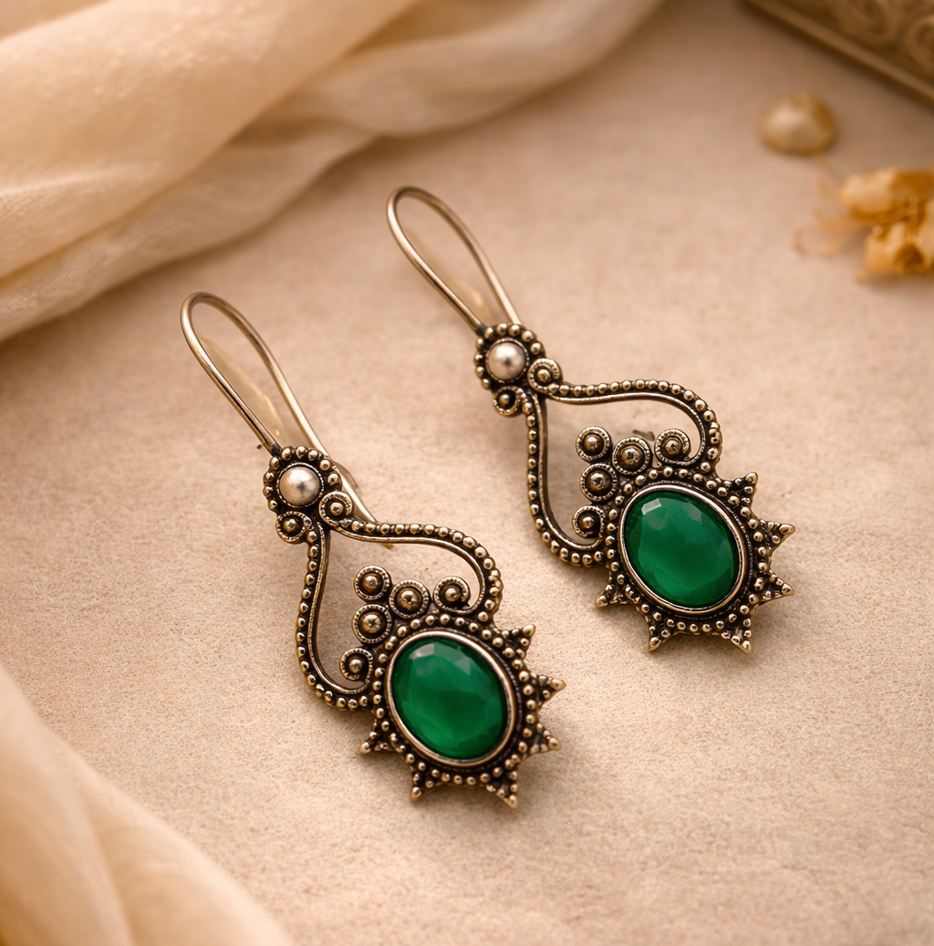 Ripple Curve: Silver Toned Green Stone Earring