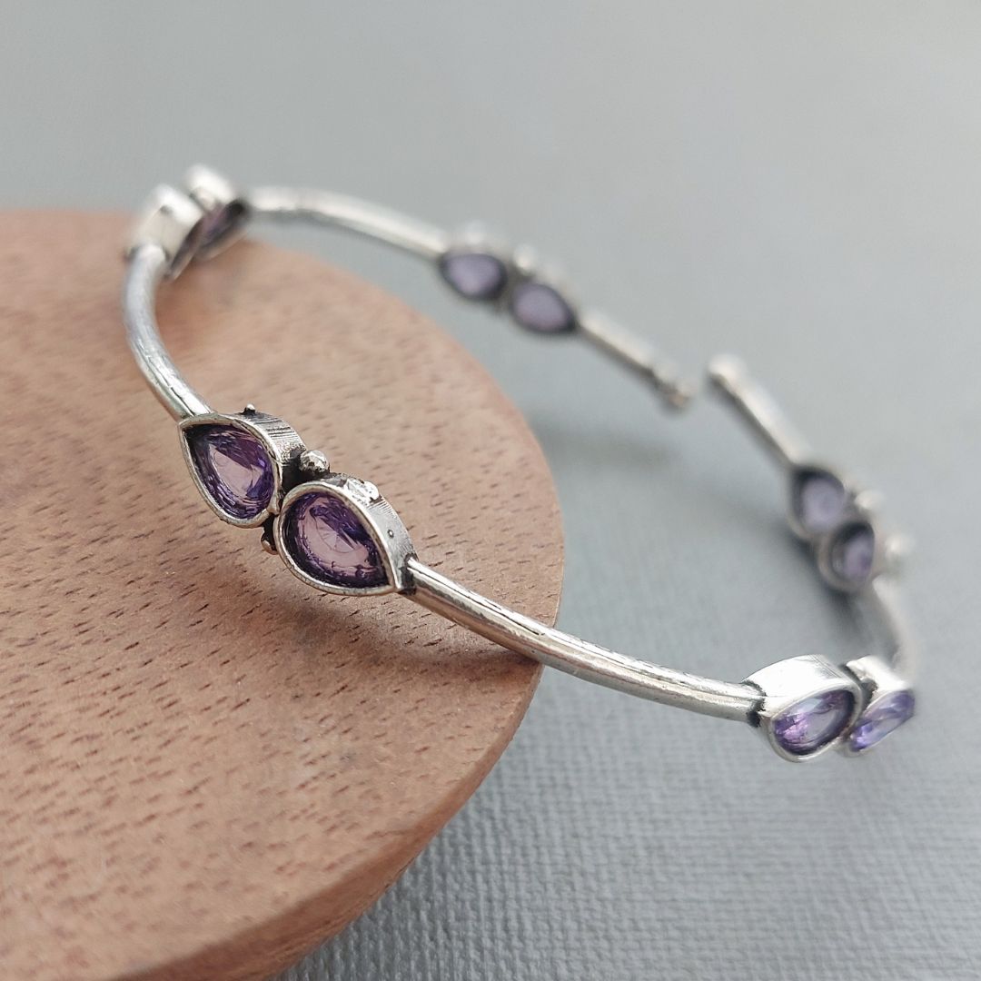 Adjustable Bracelet: Lavender Silver Toned Bracelet