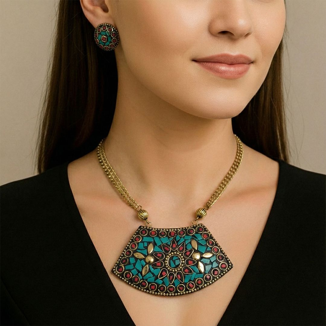 Colour Craft: Tibetian lac Pendant and Earring Set