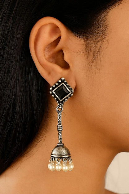 Jhumka Delight: Black Stone Silver Toned Jhumka