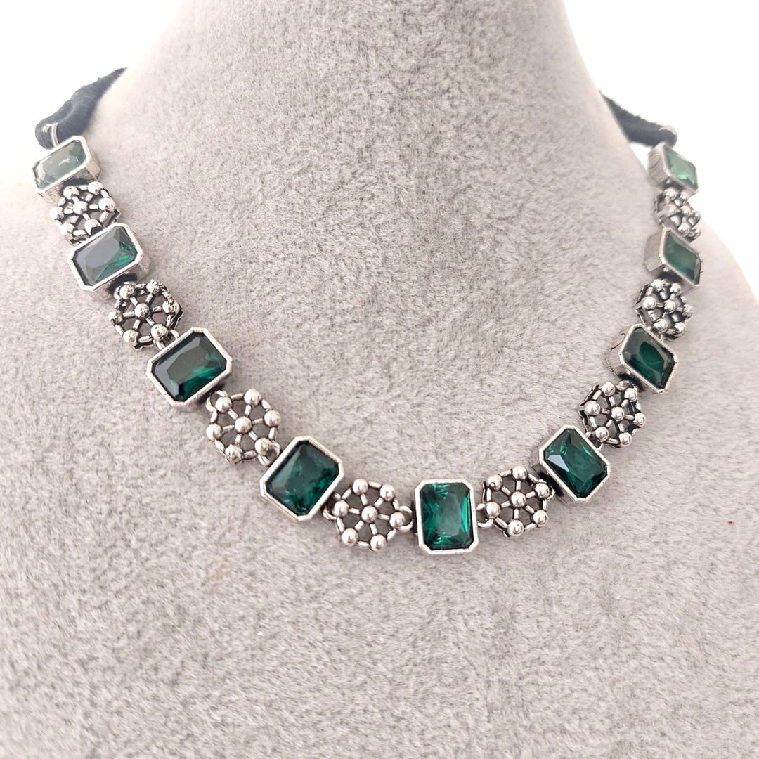 Ethnic Treasure : Green Stone Necklace