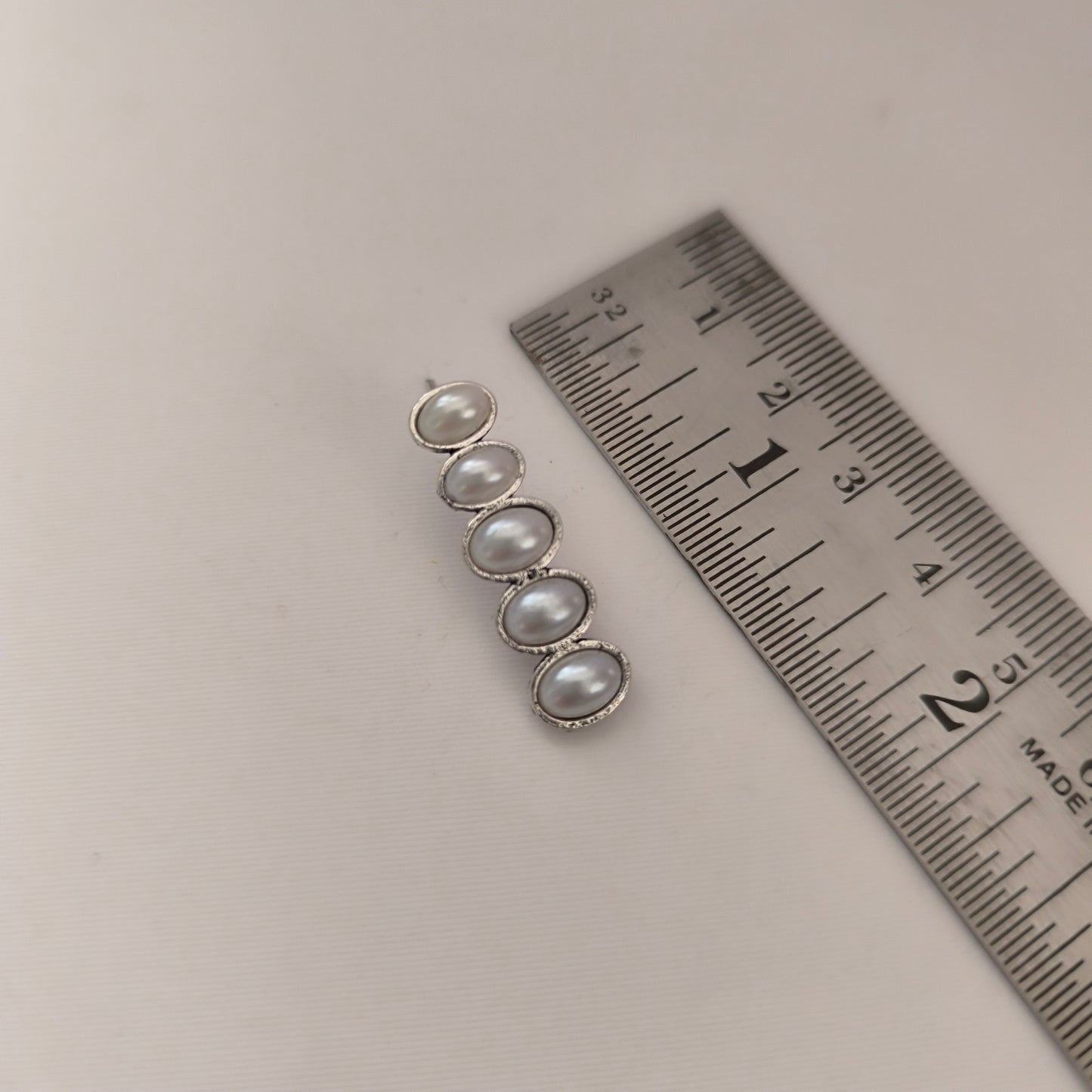 Pearl Linea: Pearl Necklace and Earring Set