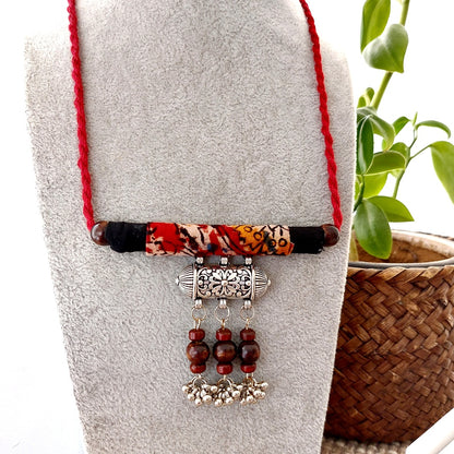 Kalamkari Wonder : Handmade Fabric Necklace