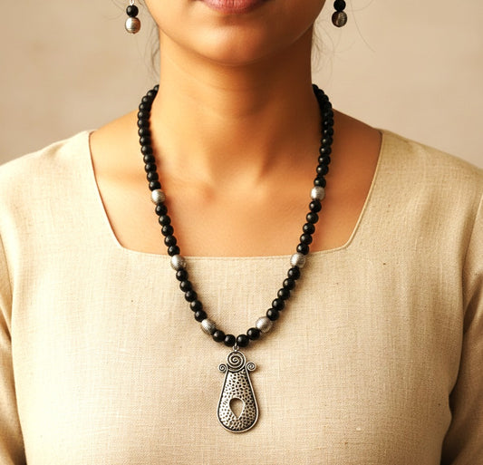 Midnight Empress: Black Beaded Necklace and Earring