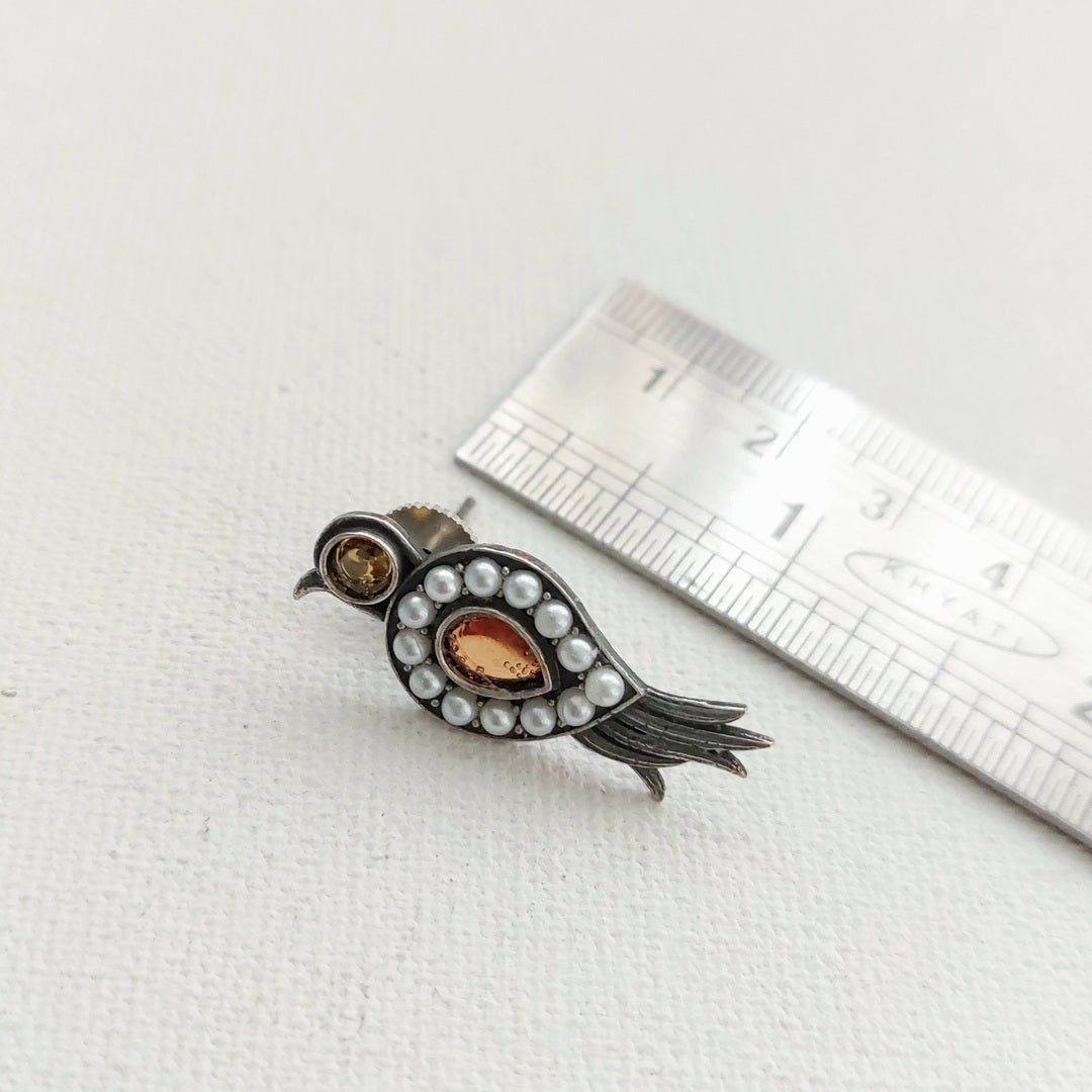 Chirping Beauty- Orange Stone and Pearl Bird Earring