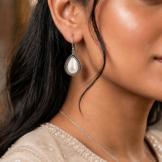 Kaleido Edit: Pleasing Pearl  Earring