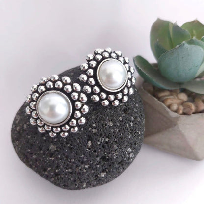 Pearly Bloom : Pearl Stud Earrings