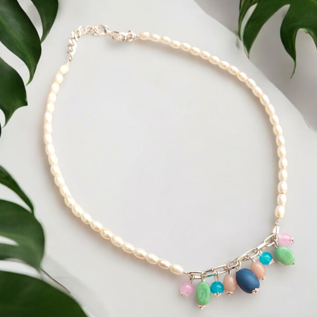 Colorful Grandeur: Pearl Necklace