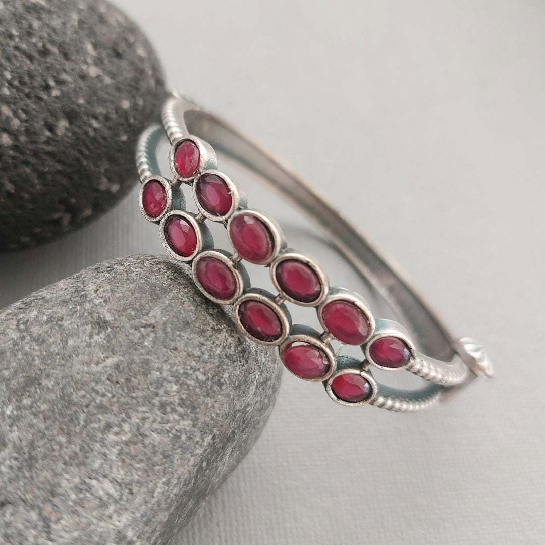 Magenta Chandelier : Silver Toned Bangle with Screw