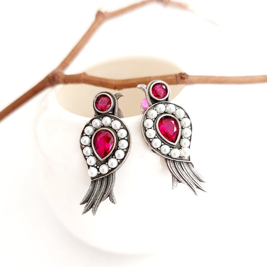 Chirping Beauty- Pink Stone and Pearl Bird Earring
