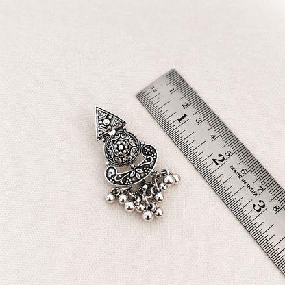 Mayura: Silver Toned Hasli Set With Pendant and Earring Set
