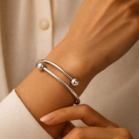 Zenith: Silver toned Kada