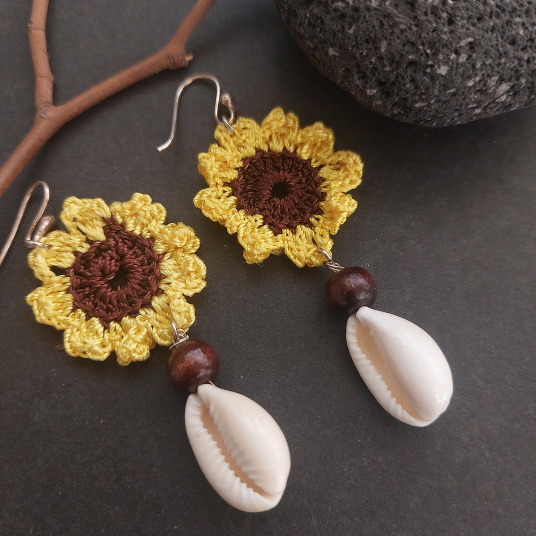 Golden Sunflower : Boho Handmade Crochet Earring