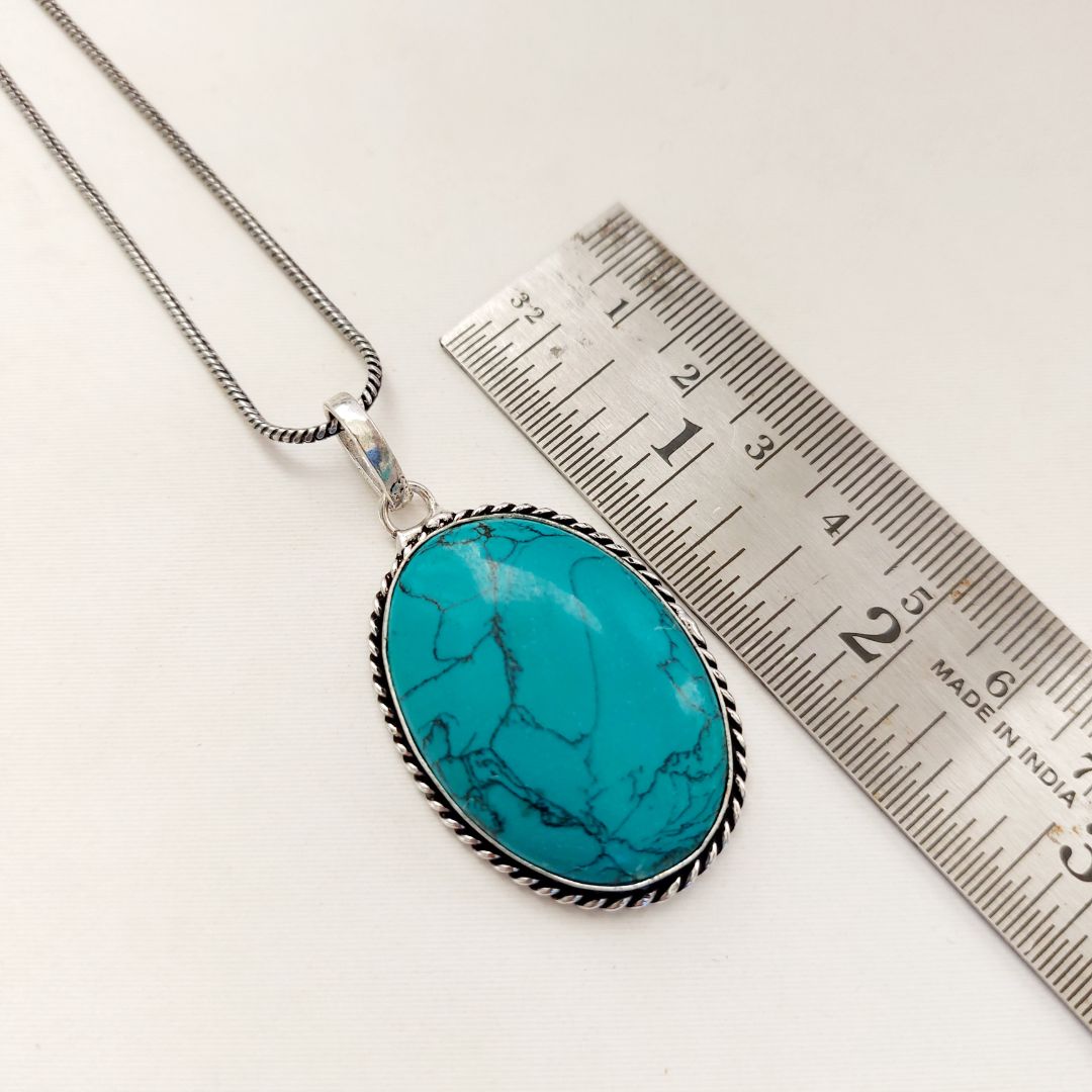 Blue Vein Beauty : Turquoise Pendant and Earring Set
