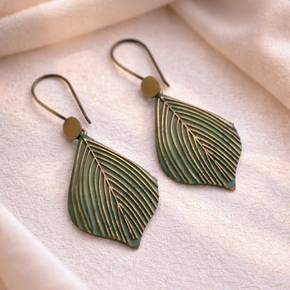 Veil Leaf Earrings: Green and Golden Combination