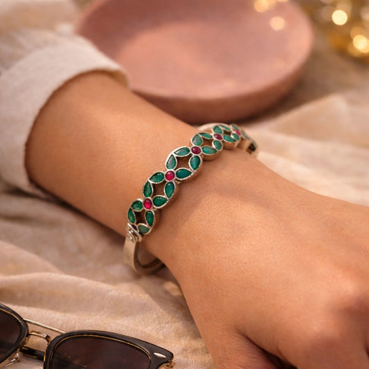 Emerald Veda: Green and Pink Stone Screw Bangle