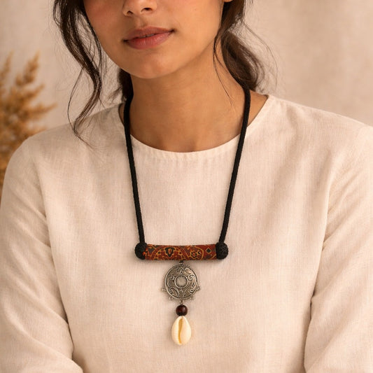 Nomad Line : Sustainable Handmade Ajrakh Cowrie Necklace Set