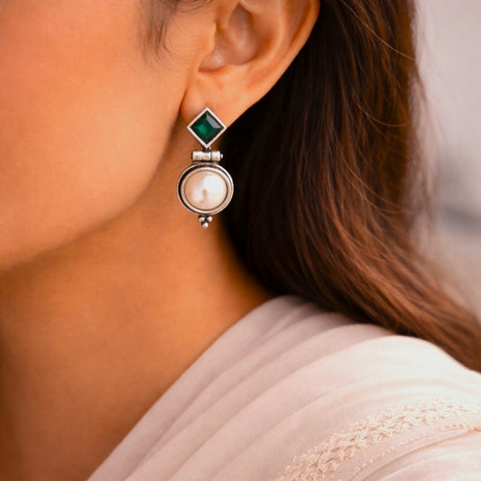 Emerald Muse : Silver Toned Stud Earring