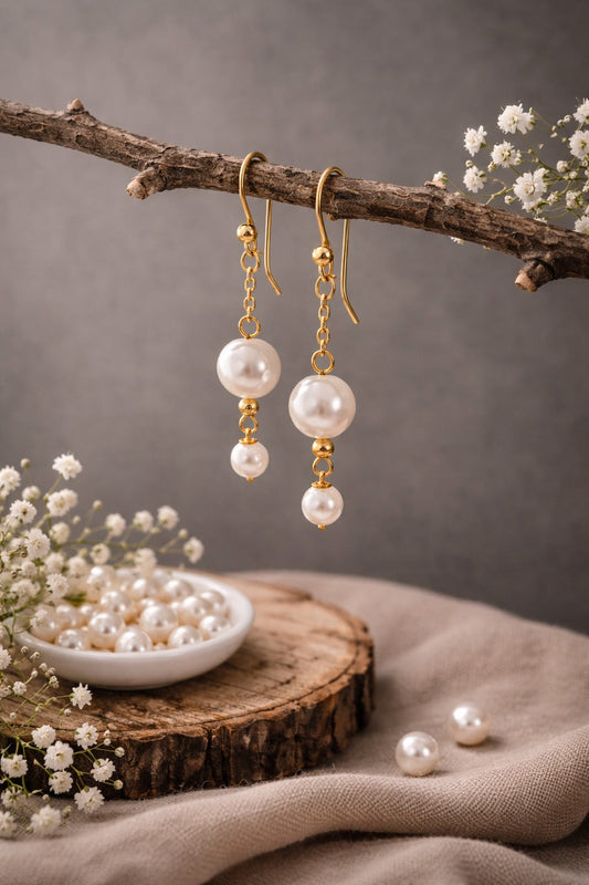 🎁 Serene Pearl Fall: gold Toned Pearl Earring