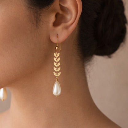 Golden Foliage: Gold-Toned Leafy Chain Pearl Earrings