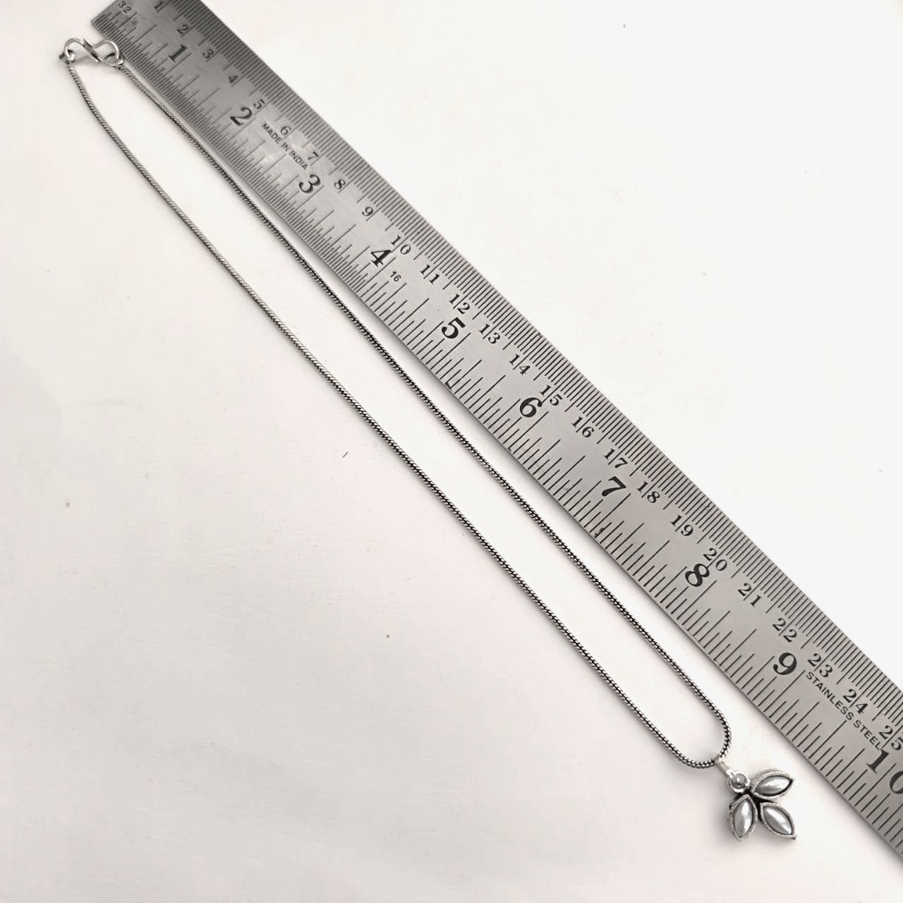 Tri Leaf Glow: Leaf Shaped Pearl Pendant and Earring Set