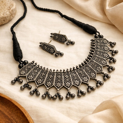 Regal Oxidized Necklace Set