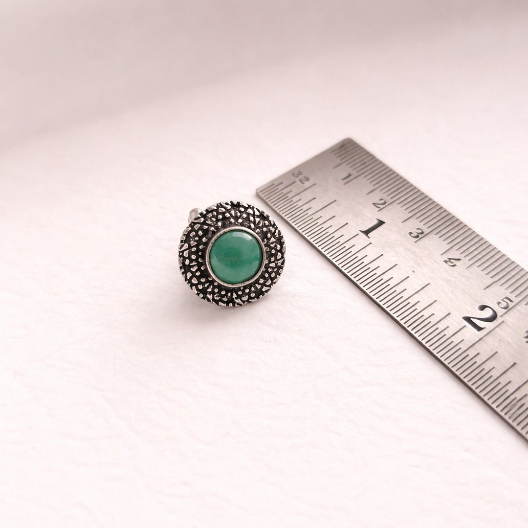 Vogue Essentials Collection: Emerald Green Pendant and Earring Set