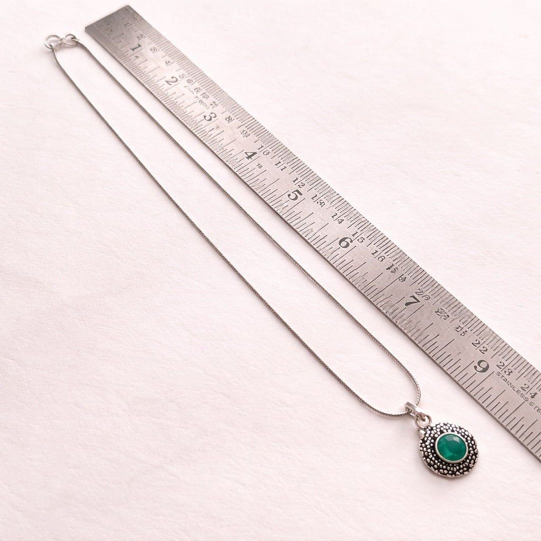 Vogue Essentials Collection: Emerald Green Pendant and Earring Set