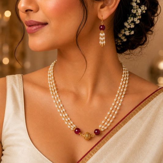 Adaa: Nakshi Pearl Layered Necklace Set With Red Beads