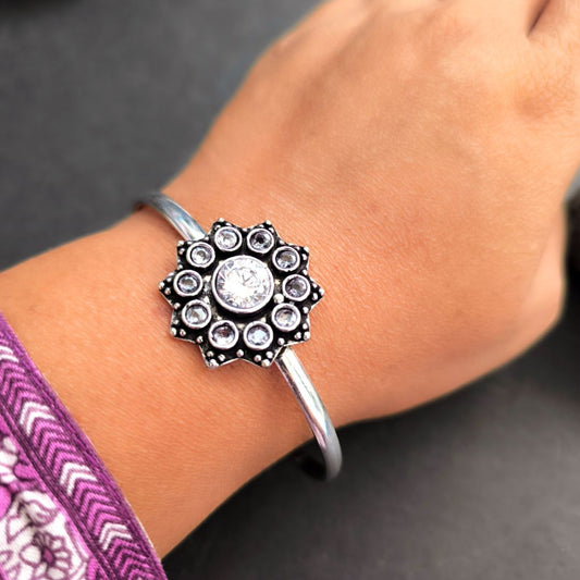 Adjustable Silver Toned Bracelet With White Stones: Starburst Sparkle