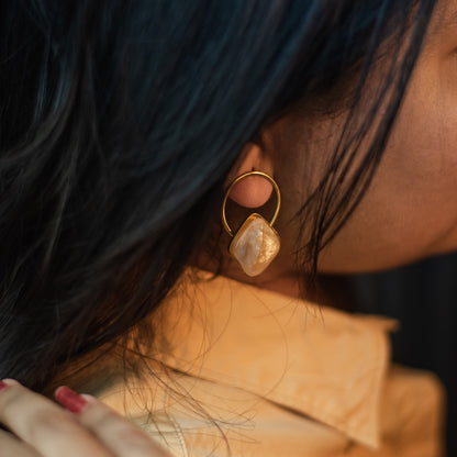 Brass Earrings : Honeydew Drops