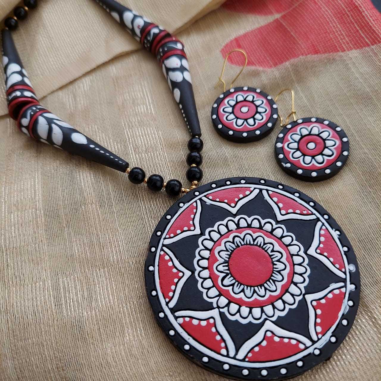 Mandala Art Black and Red Terracotta Set