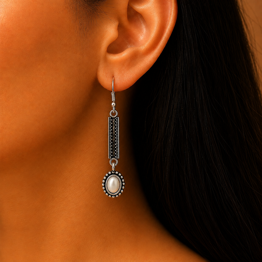 Silver Frost Pearl Long Earring