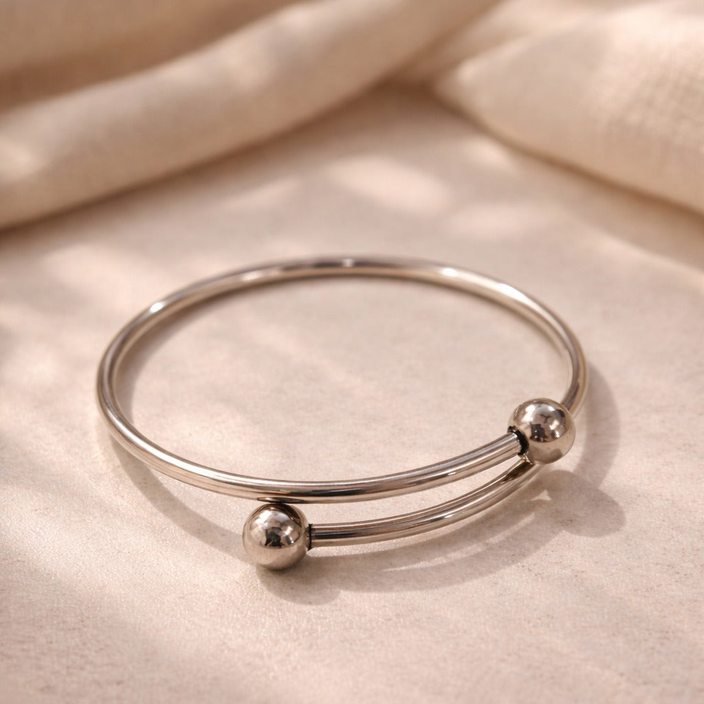 Orion: Silver toned Kada