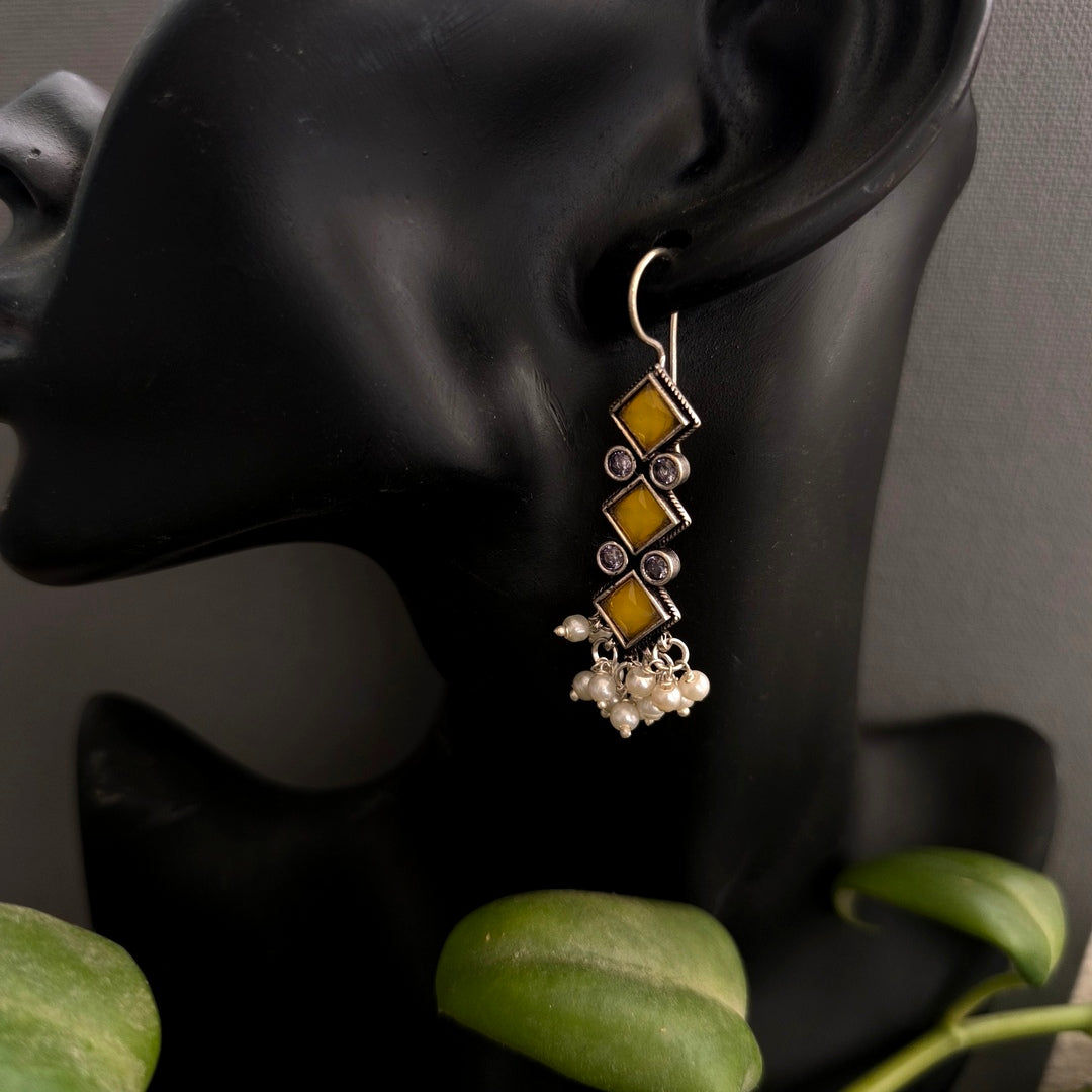 Yellow Stone Long earring: Canary Delight