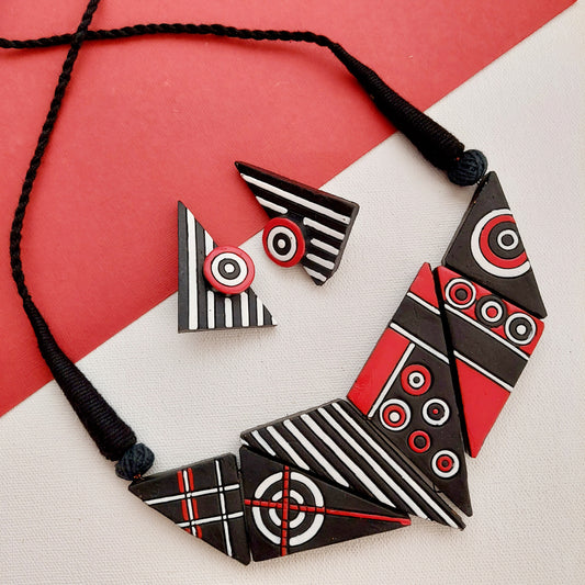 Aashir's Intricate Geometric Terracotta Necklace Black and Red